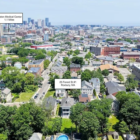 Apartment Luxury 3br In With Free Parking *