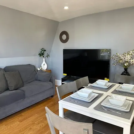 85c Brand New 3brwalk To Transit, Near Boston