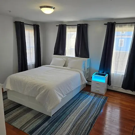 Cozy Nest Getaway Near Boston! Boston