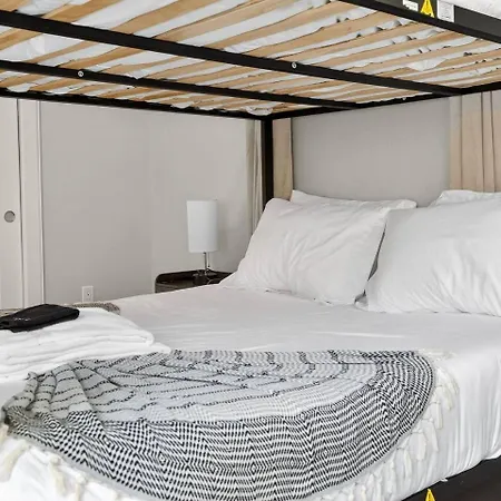 Luxury 3br In That Sleeps 10 * Boston