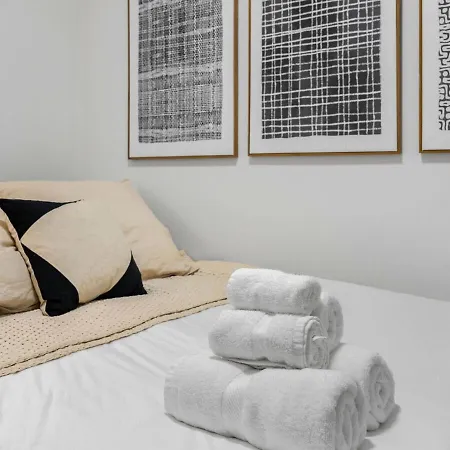 Modern 5b3b In Steps To Convention Center Apartment Boston