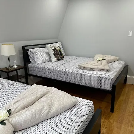 85c Brand New 3brwalk To Transit, Near Boston