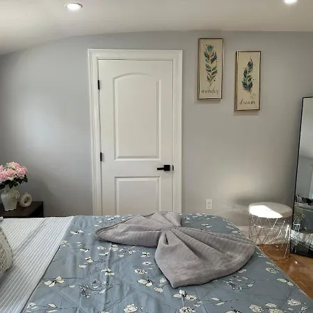 85c Brand New 3brwalk To Transit, Near Boston