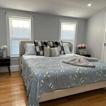 85c Brand New 3brwalk To Transit, Near Apartment