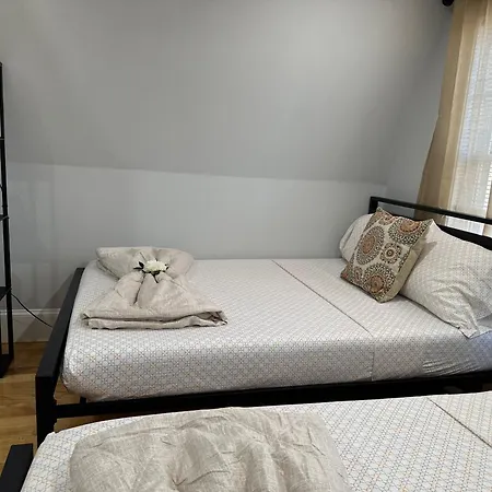 Apartment 85c Brand New 3brwalk To Transit, Near