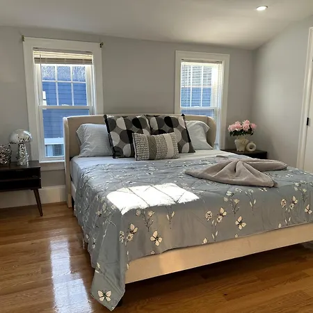 85c Brand New 3brwalk To Transit, Near Apartment