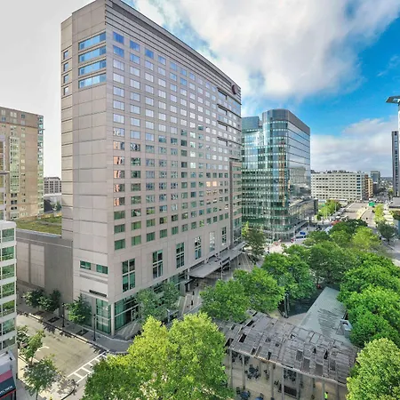 Renaissance Seaport District 4* Boston