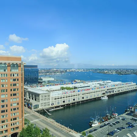 Renaissance Seaport District Hotel 4*