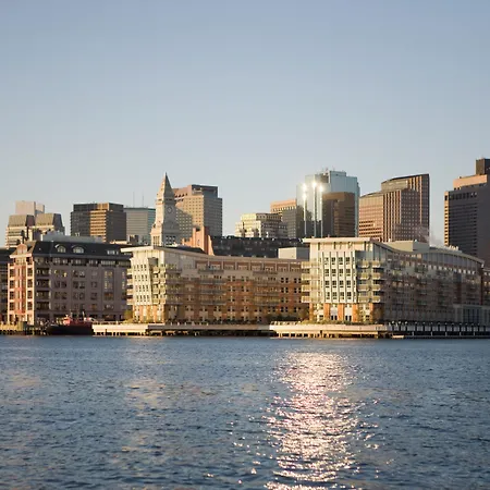 Battery Wharf Hotel, Waterfront 4*
