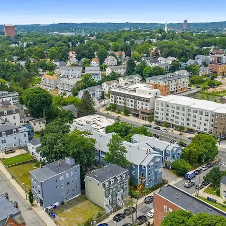 Luxury 2br In With Free Parking *