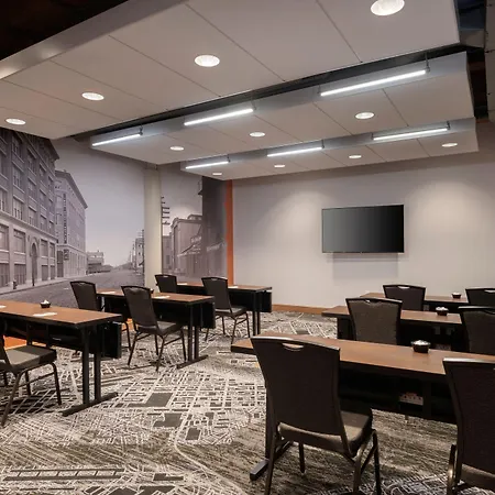 By Marriott Downtown Seaport Hotel 3*
