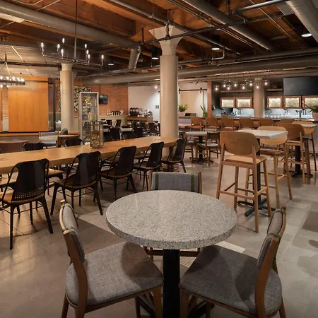 By Marriott Downtown Seaport 3* Boston