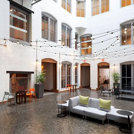 By Marriott Downtown Seaport 3* Boston
