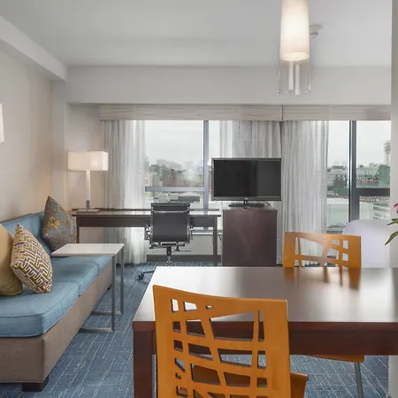 By Marriott Back Bay/fenway