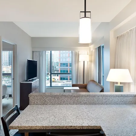 Hotel By Marriott Back Bay/fenway
