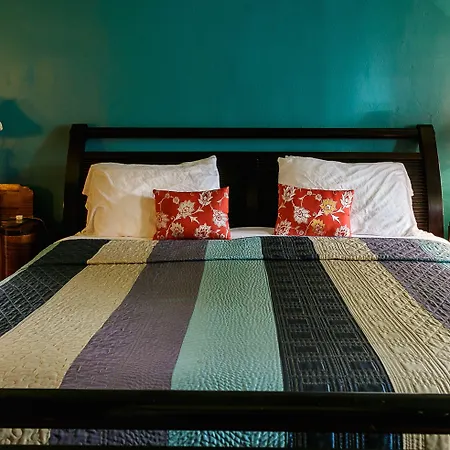 Moroccan Boutique 3* Boston