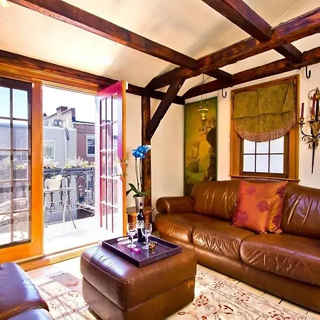 Moroccan Boutique 3* Boston