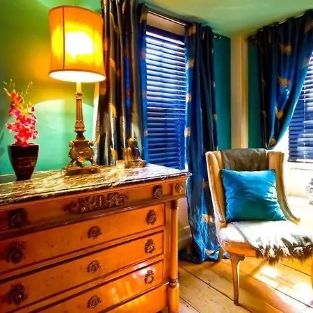 Moroccan Boutique 3* Boston