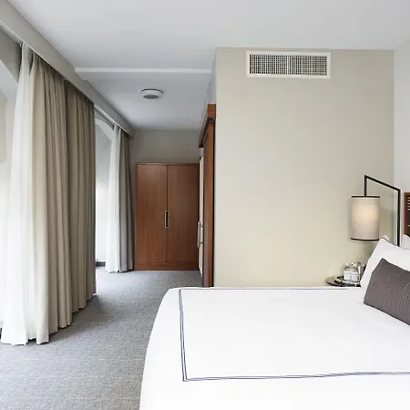 Hotel The Godfrey 4*