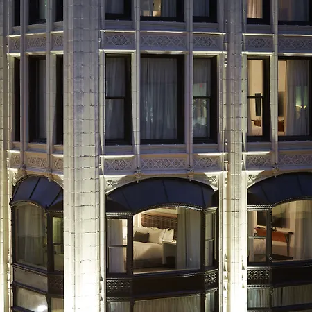 The Godfrey Hotel 4*