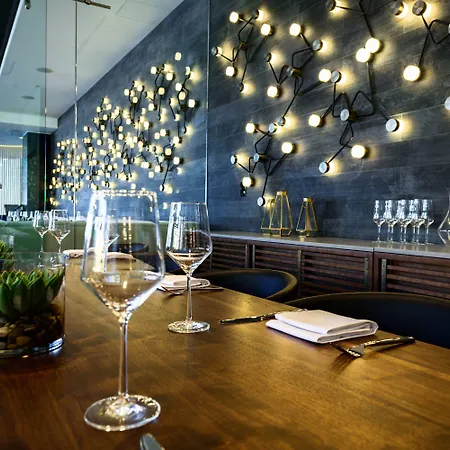 The Envoy Hotel, Autograph Collection Hotel