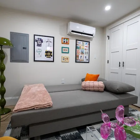 Holiday home 3br3bth Entire House Steps To Downtown & Td Garden *