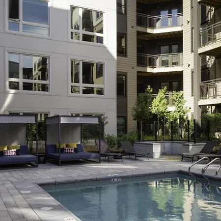 Hyatus Luxury Residences South Bay Designer Collection 4*