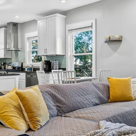 Luxury 3br 2ba Penthouse * Boston