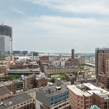 2br Penthouse Common Dt Apartment