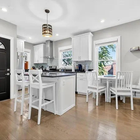 Luxury 3br 2ba Penthouse Apartment Boston
