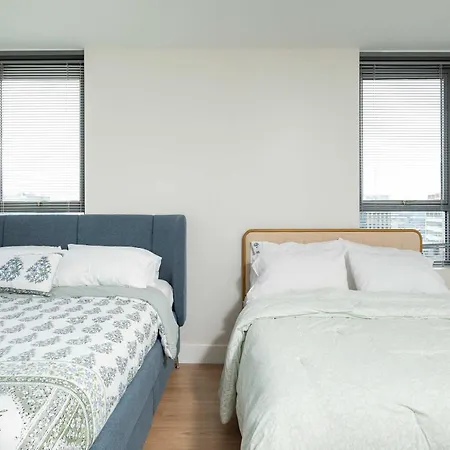 2br Penthouse Common Dt Apartment *