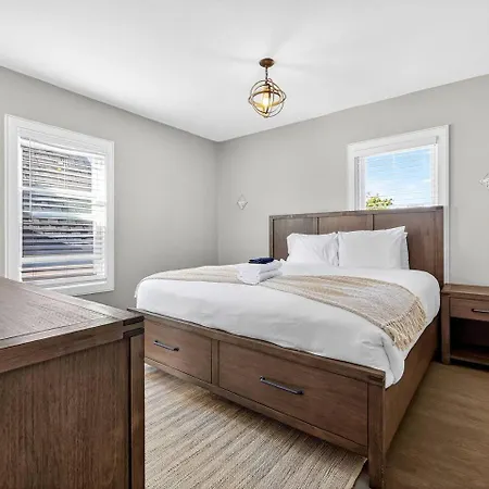 Apartment Luxury 3br 2ba Penthouse