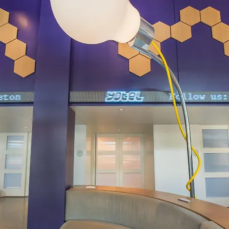Hotel Yotel
