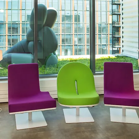 Yotel Hotel 4*