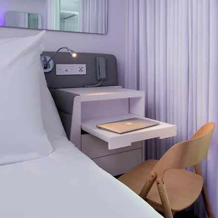 Hotel Yotel 4*