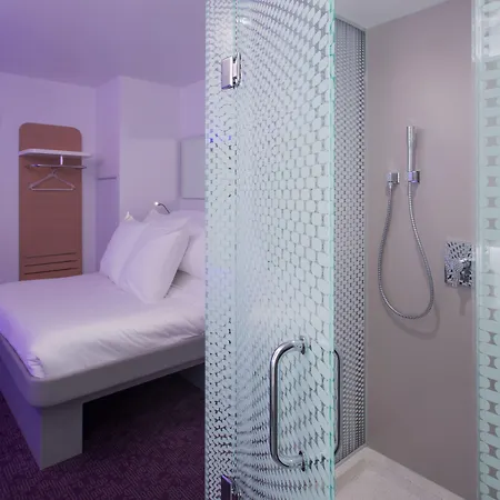 Yotel Hotel