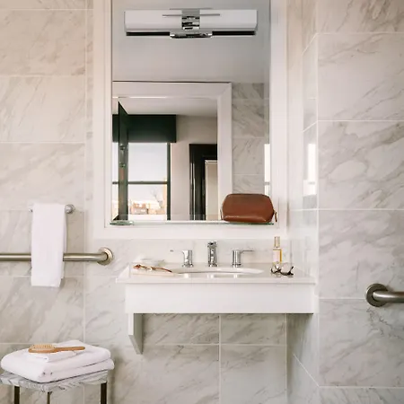No. 284 Back Bay Hotel, Sonder By Marriott Bonvoy Hotel 4*