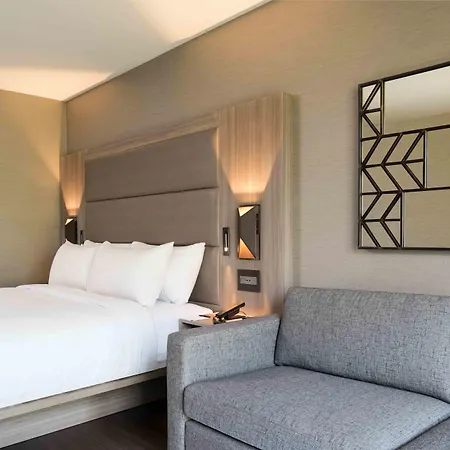 Hotel Ac By Marriott Cleveland Circle Boston