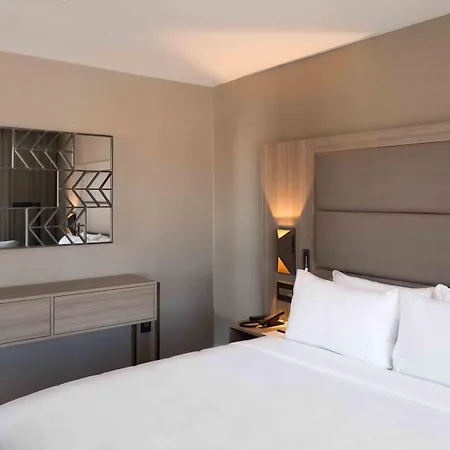 Hotel Ac By Marriott Cleveland Circle Boston