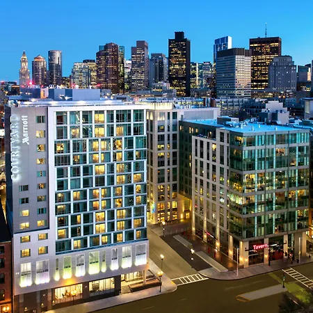 Hotel Courtyard Downtown/north Station 3*