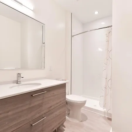 Global Luxury Downtown Apartment