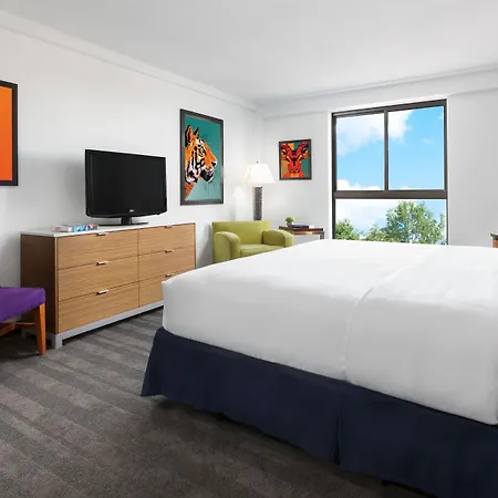 Hotel Allston 4*