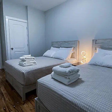 Modern 3br Walk To Subway 2 Min To Logan Airport Apartment *