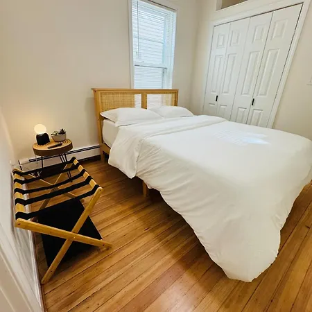 Bright And Spacious 3br Near Free Parking