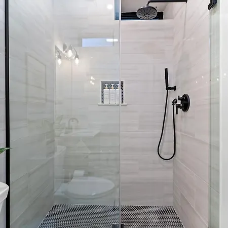 5br 3bath 6beds Apartment Boston