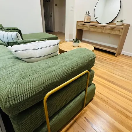 Apartment Bright And Spacious 3br Near Free Parking *