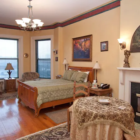 The Gryphon House Bed & Breakfast