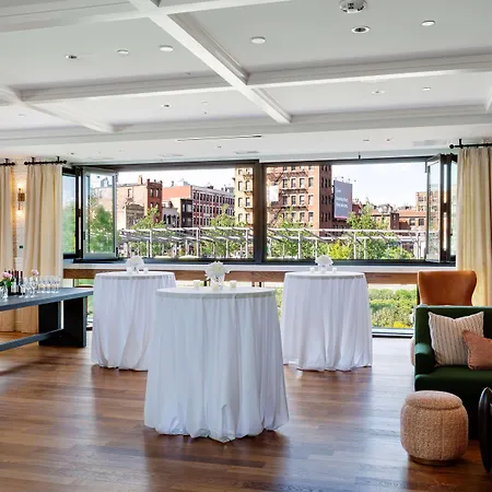 Canopy By Hilton Downtown 4*