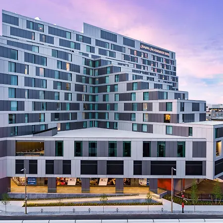 Hampton By Hilton At The Seaport District Hotel 3*