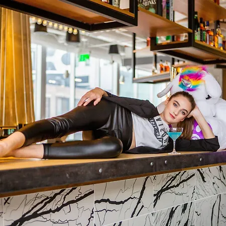 Hotel Moxy Downtown Boston